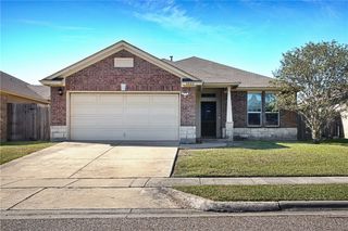 1022 Imperial St, Portland, TX 78374