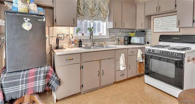 63 Zittel Street, Buffalo, NY 14210