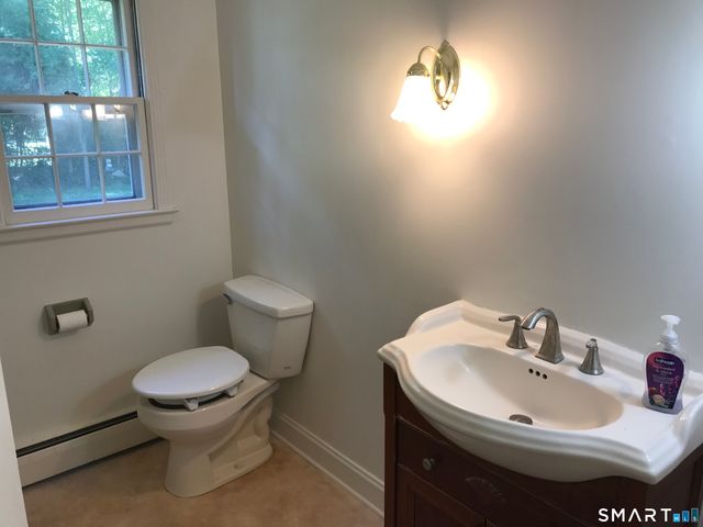44 Coulter Street, Old Saybrook, CT 06475