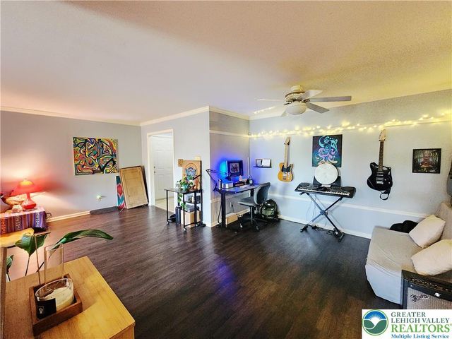 897 Cold Spring Road 8, Allentown City, PA 18103