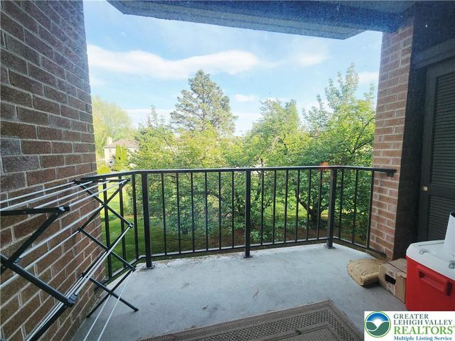 897 Cold Spring Road 8, Allentown City, PA 18103