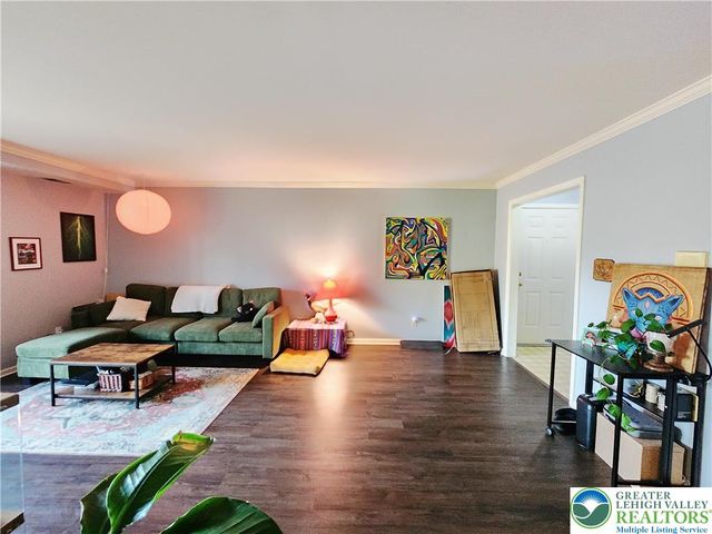 897 Cold Spring Road 8, Allentown City, PA 18103