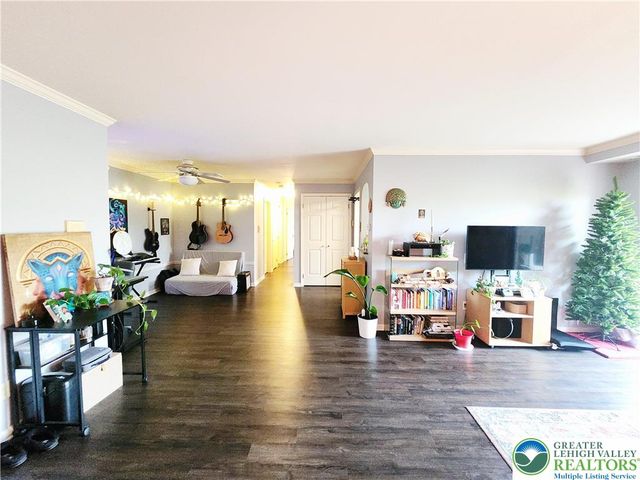 897 Cold Spring Road 8, Allentown City, PA 18103