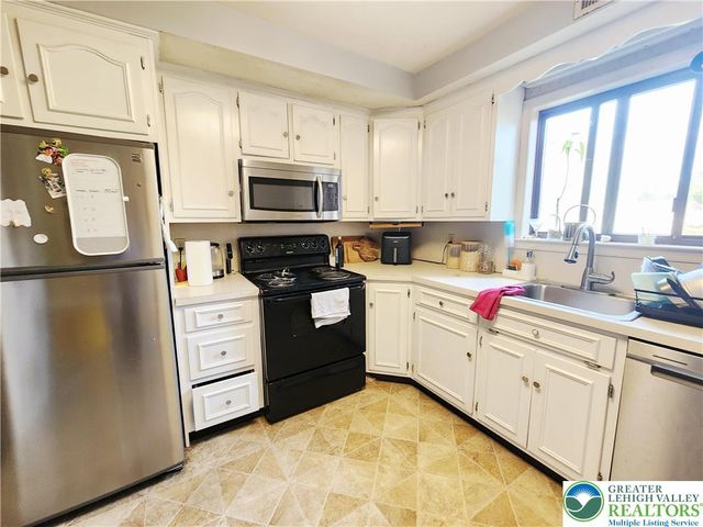897 Cold Spring Road 8, Allentown City, PA 18103