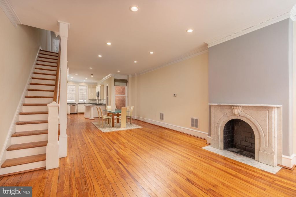 1716 22ND ST NW, Washington, DC 20008