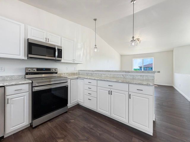 3420 20th Ave. NW, Minot, ND 58703