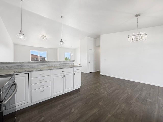 3420 20th Ave. NW, Minot, ND 58703