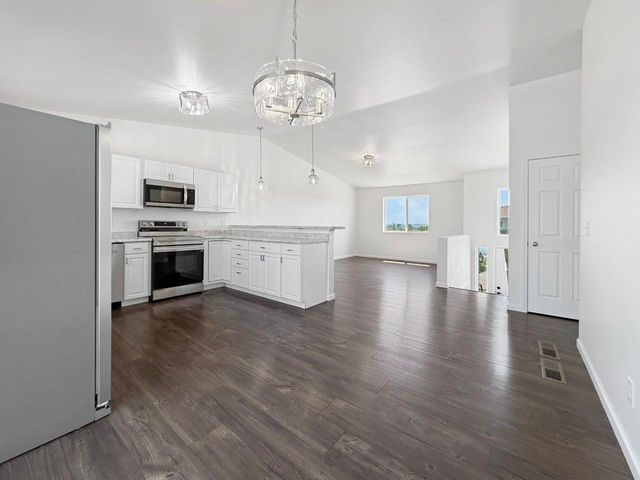 3420 20th Ave. NW, Minot, ND 58703