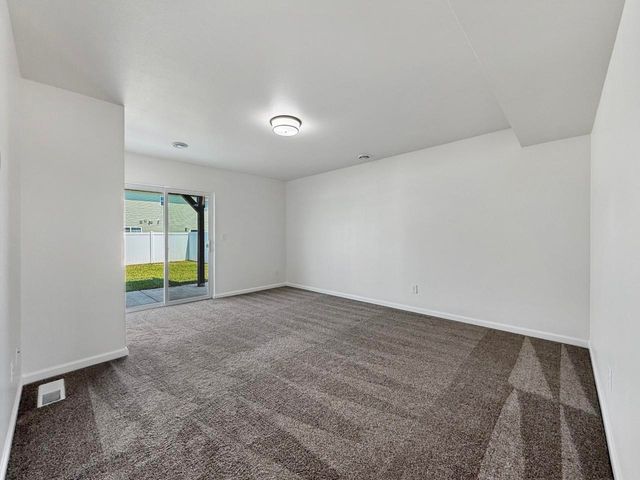 3420 20th Ave. NW, Minot, ND 58703