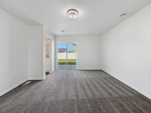 3420 20th Ave. NW, Minot, ND 58703