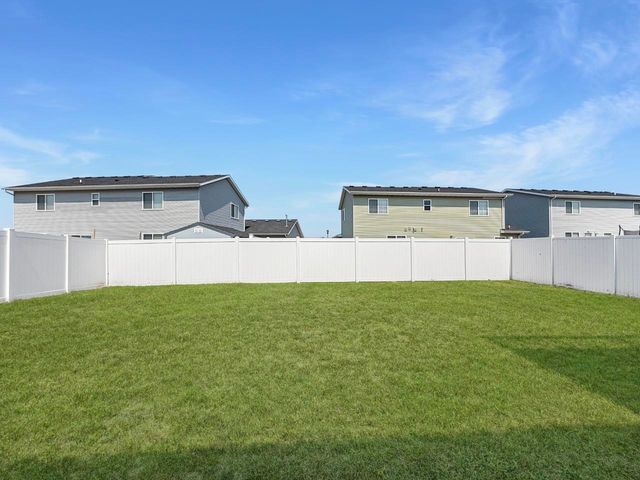 3420 20th Ave. NW, Minot, ND 58703