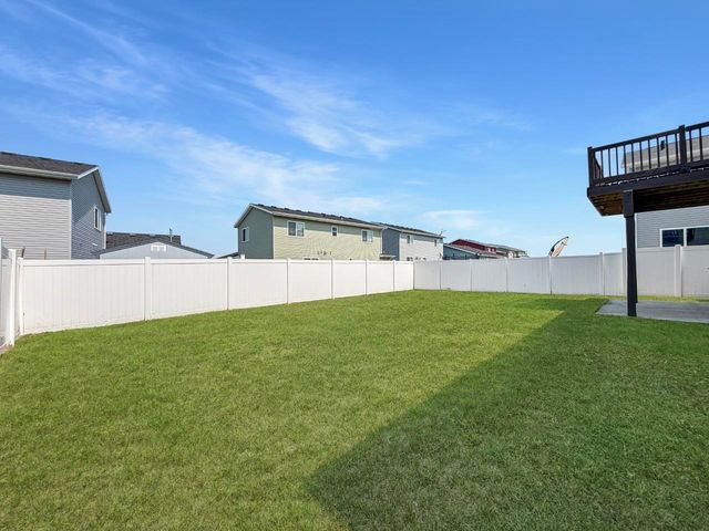 3420 20th Ave. NW, Minot, ND 58703