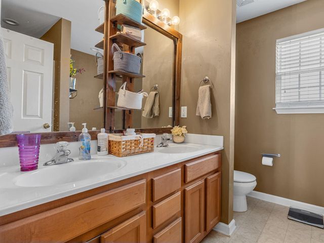 811 Yates Court, Boiling Springs, SC 29316