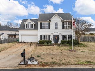 811 Yates Court, Boiling Springs, SC 29316