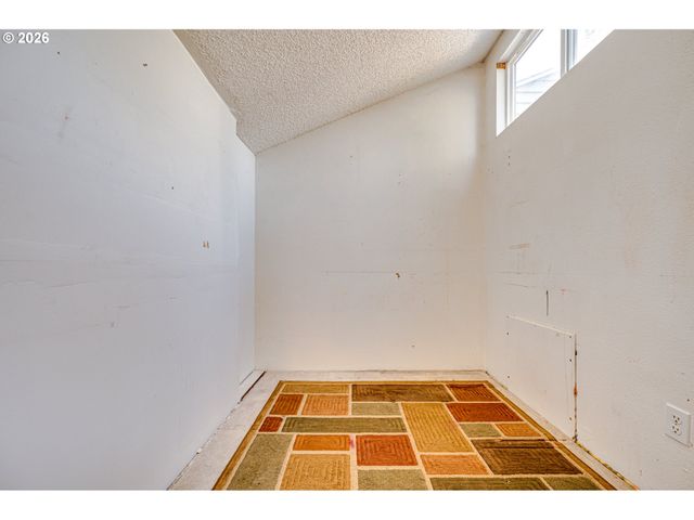 6916 Ne 43RD St B, Vancouver, WA 98661