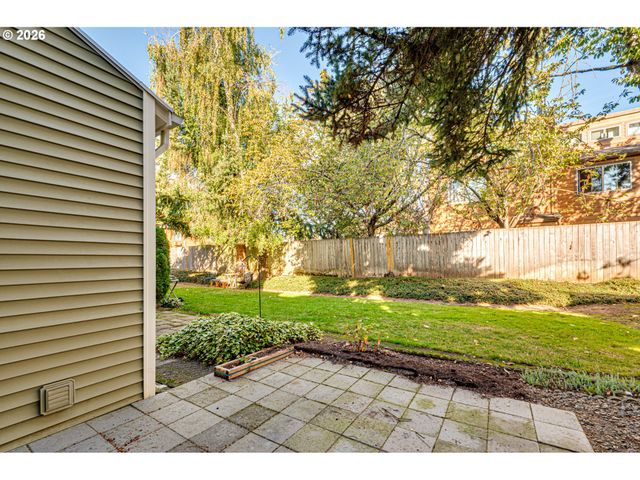 6916 Ne 43RD St B, Vancouver, WA 98661