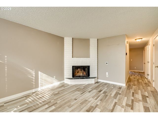 6916 Ne 43RD St B, Vancouver, WA 98661