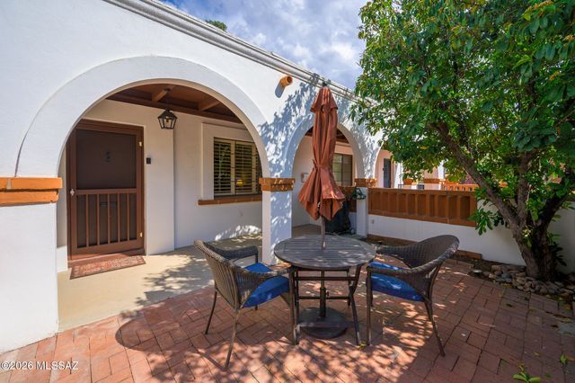 317 S Paseo Quinta Apt C, Green Valley, AZ 85614