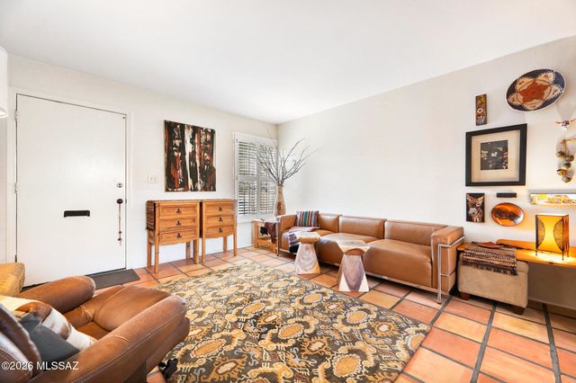 317 S Paseo Quinta Apt C, Green Valley, AZ 85614