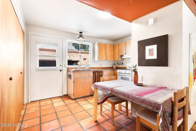 317 S Paseo Quinta Apt C, Green Valley, AZ 85614