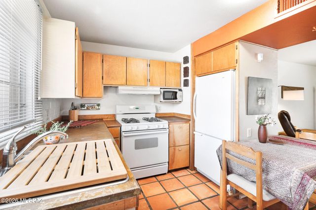 317 S Paseo Quinta Apt C, Green Valley, AZ 85614