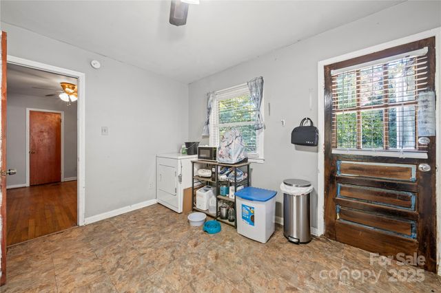 4838 Hidden Valley Road, Charlotte, NC 28213