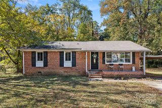 4838 Hidden Valley Road, Charlotte, NC 28213