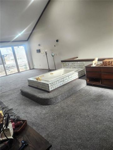 717 S 53rd Street, Kansas City, KS 66106