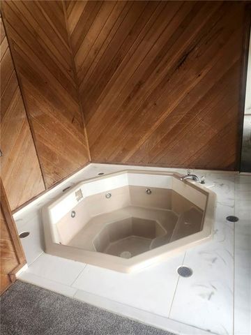 717 S 53rd Street, Kansas City, KS 66106