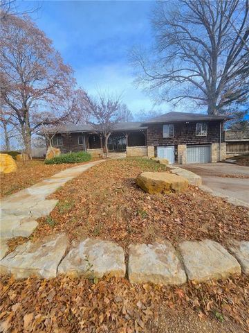 717 S 53rd Street, Kansas City, KS 66106