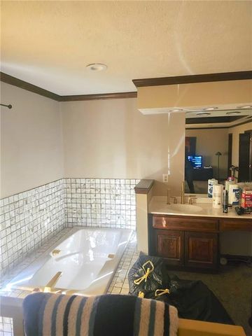 717 S 53rd Street, Kansas City, KS 66106