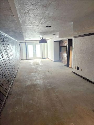 717 S 53rd Street, Kansas City, KS 66106