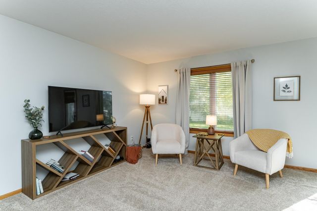 106 2nd Avenue NE C, Kasson, MN 55944