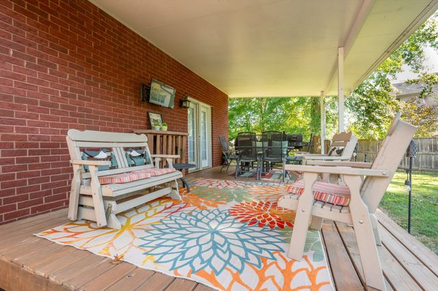 311 Orchard Park Dr, White House, TN 37188