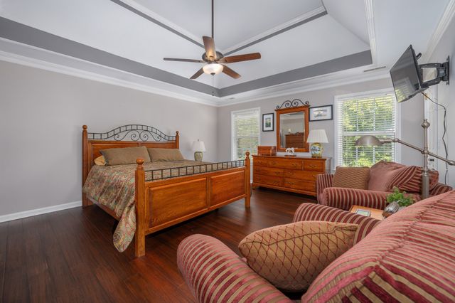 311 Orchard Park Dr, White House, TN 37188