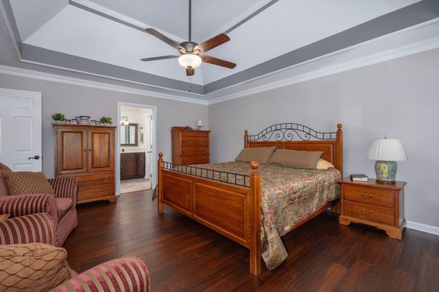 311 Orchard Park Dr, White House, TN 37188