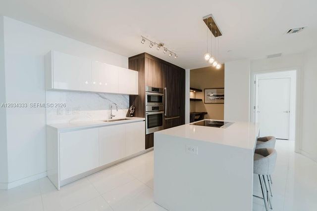 851 NE 1st Avenue 2303, Miami, FL 33132