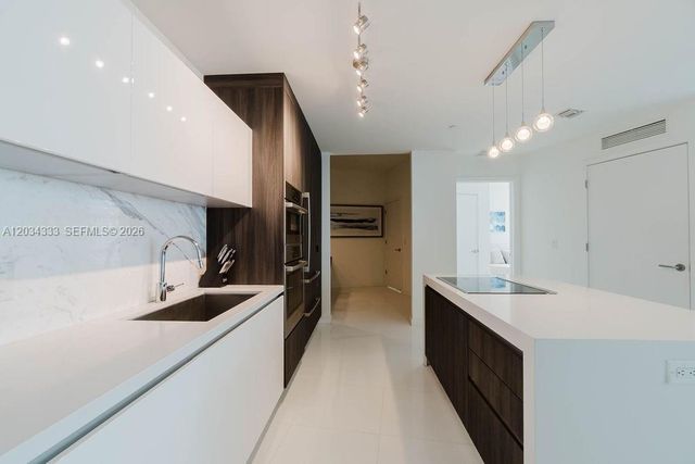 851 NE 1st Avenue 2303, Miami, FL 33132