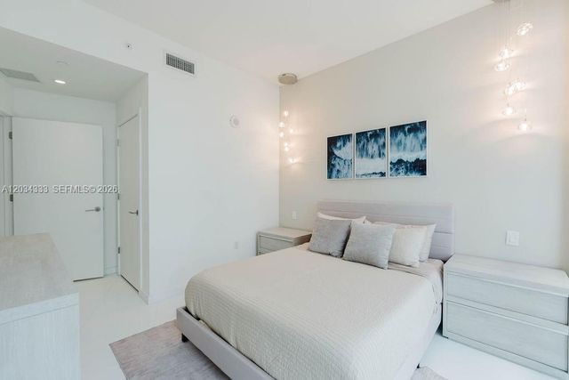 851 NE 1st Avenue 2303, Miami, FL 33132