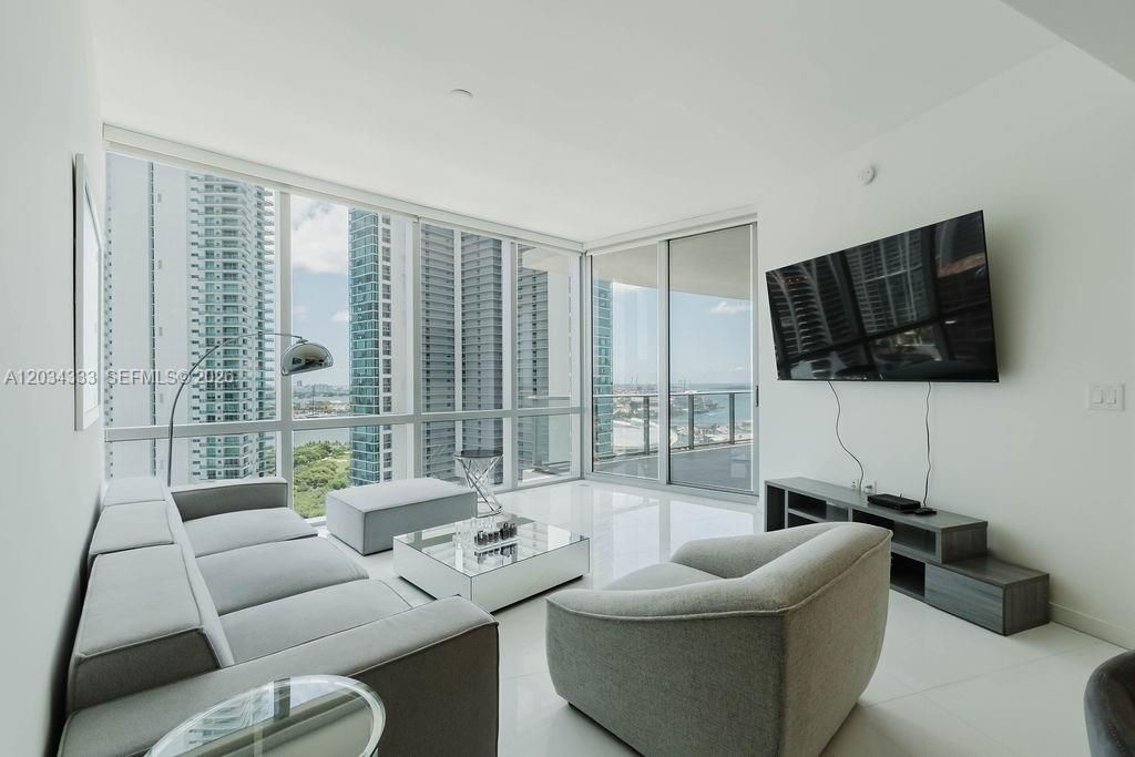 851 NE 1st Avenue 2303, Miami, FL 33132