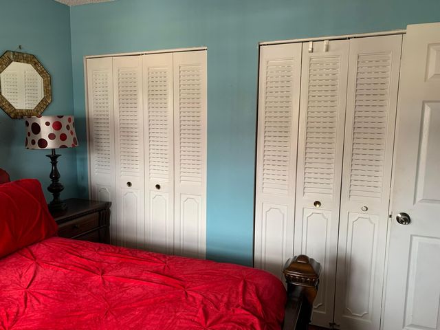 7887 Golf Cir Drive 212, Margate, FL 33063