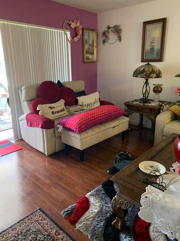 7887 Golf Cir Drive 212, Margate, FL 33063