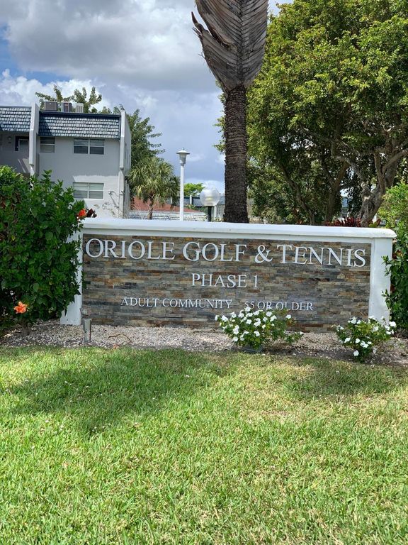 7887 Golf Cir Drive 212, Margate, FL 33063