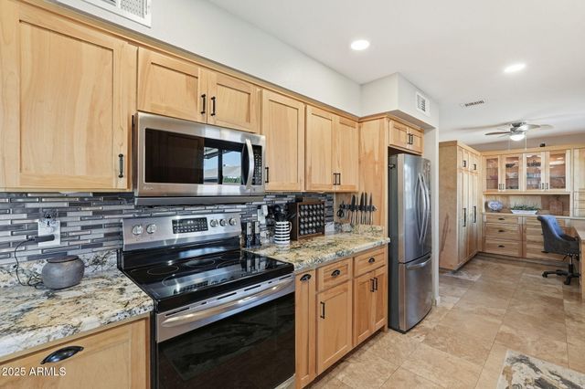 8232 E NIDO Avenue, Mesa, AZ 85209