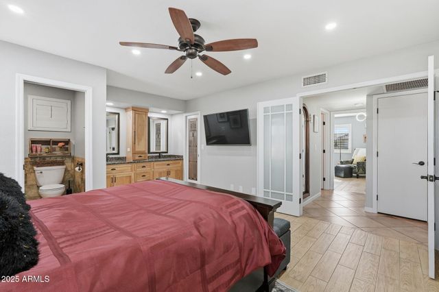 8232 E NIDO Avenue, Mesa, AZ 85209