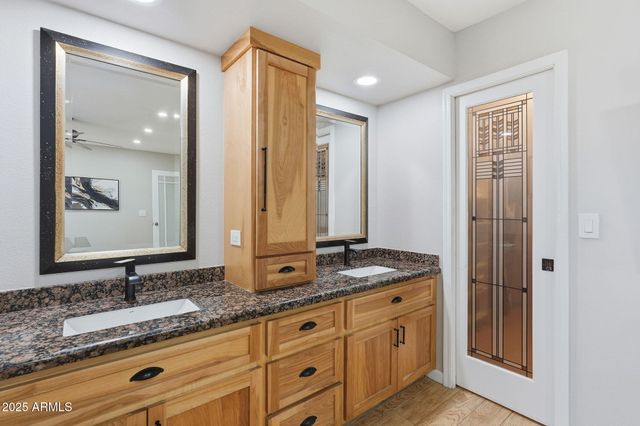 8232 E NIDO Avenue, Mesa, AZ 85209