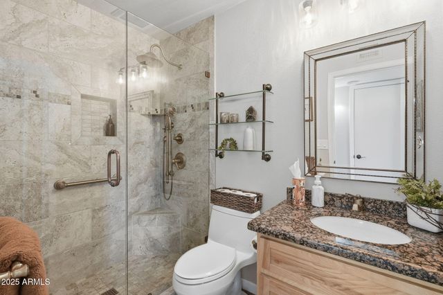 8232 E NIDO Avenue, Mesa, AZ 85209