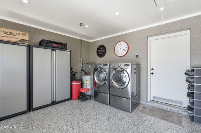 8232 E NIDO Avenue, Mesa, AZ 85209