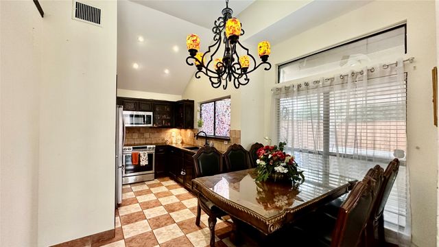 924 S Old Orchard Lane, Lewisville, TX 75067