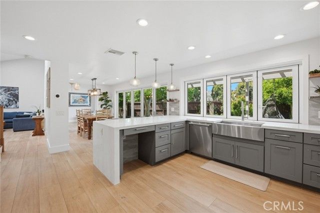 4558 Stratford, Oceanside, CA 92056